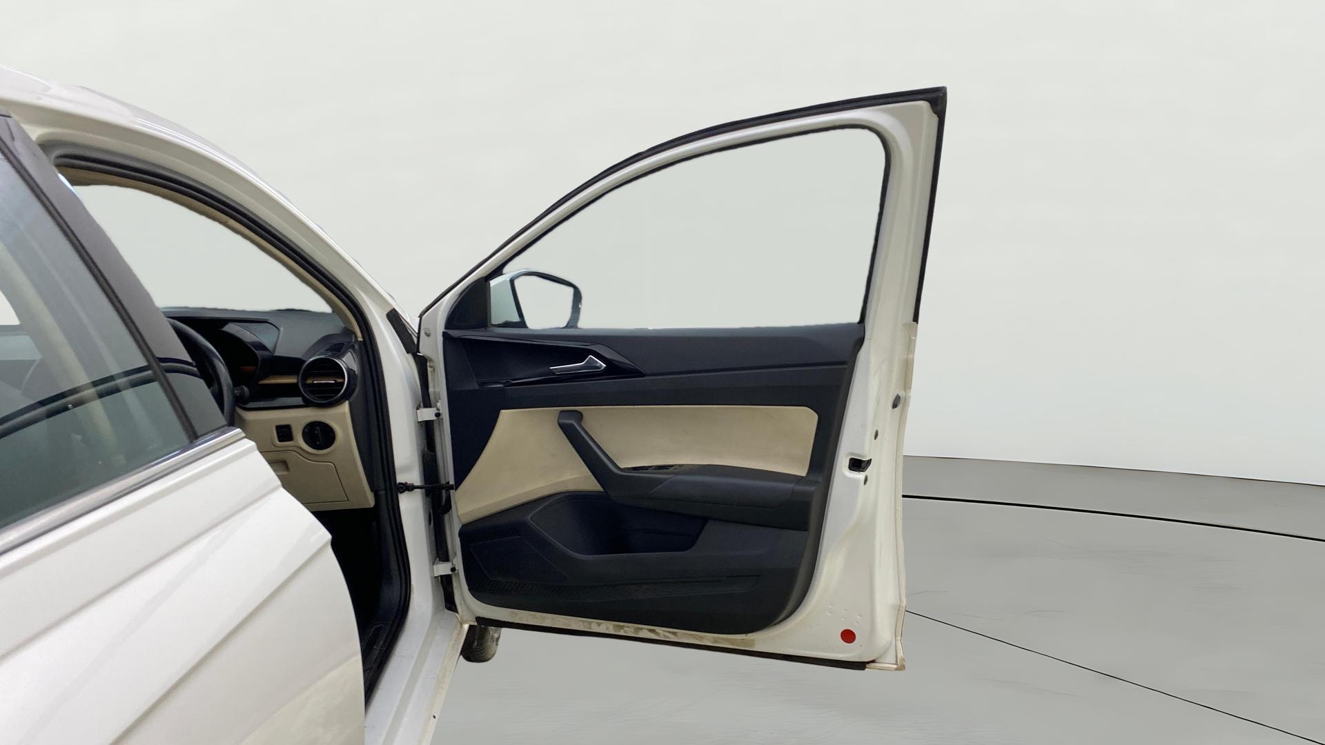 View 2022 Skoda Slavia Style 1.0 TSI AT Image 47 Used 2022 Skoda Slavia Style 1.0 TSI AT Image 47
