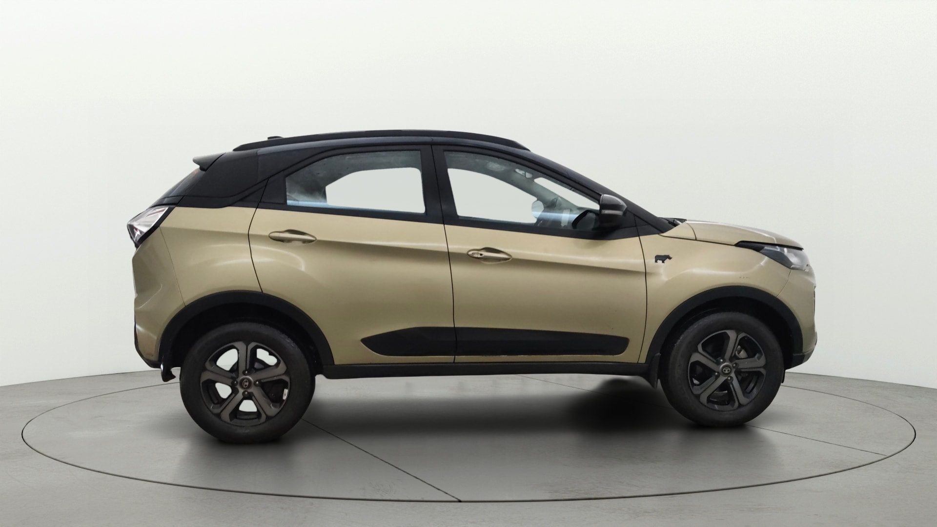 View 2022 Tata Nexon Revotorq Kaziranga XZA Plus AMT Image 28 Used 2022 Tata Nexon Revotorq Kaziranga XZA Plus AMT Image 28