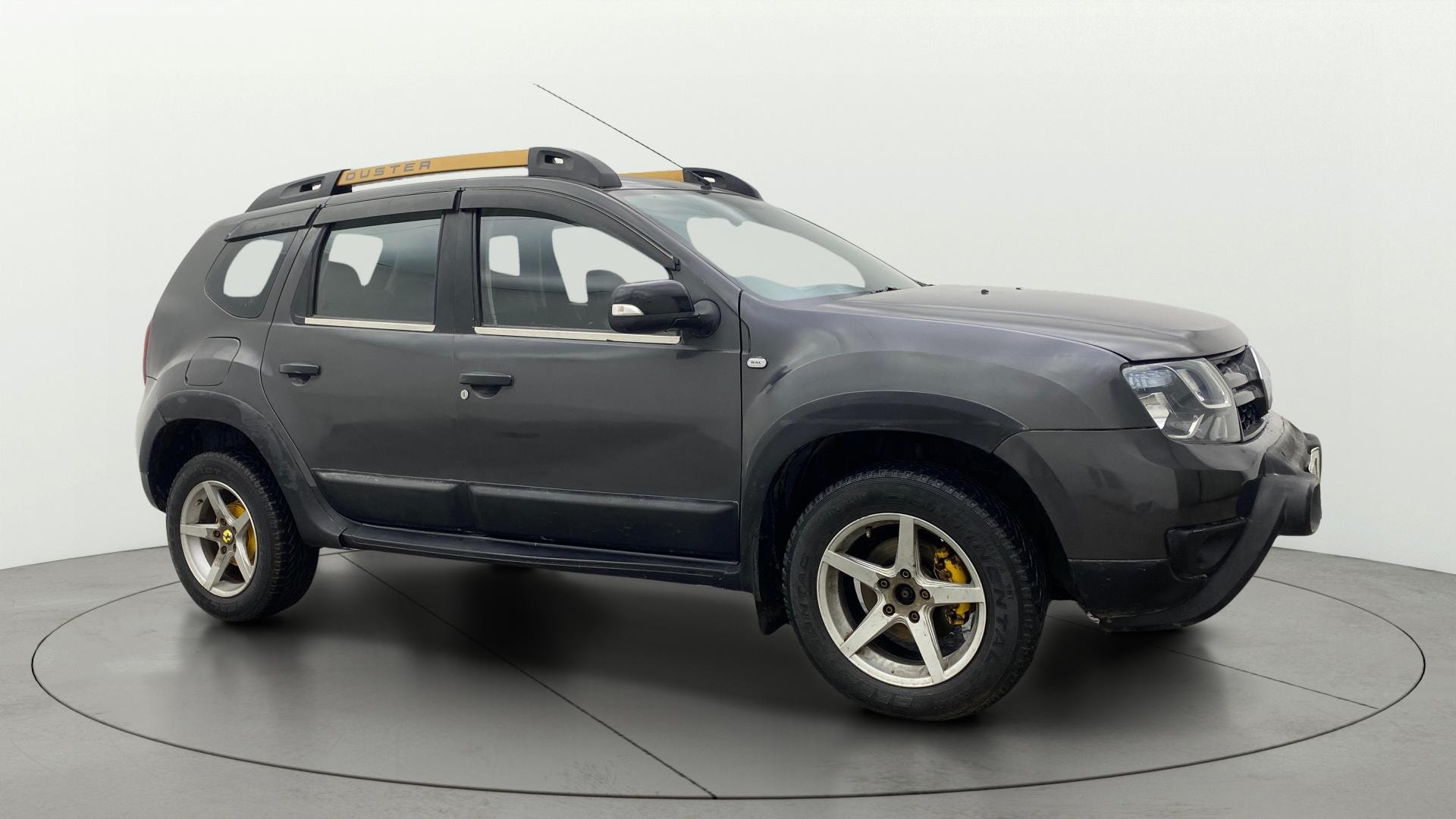 View 2017 Renault Duster Diesel 110PS RXZ AMT Image 21 Used 2017 Renault Duster Diesel 110PS RXZ AMT Image 21