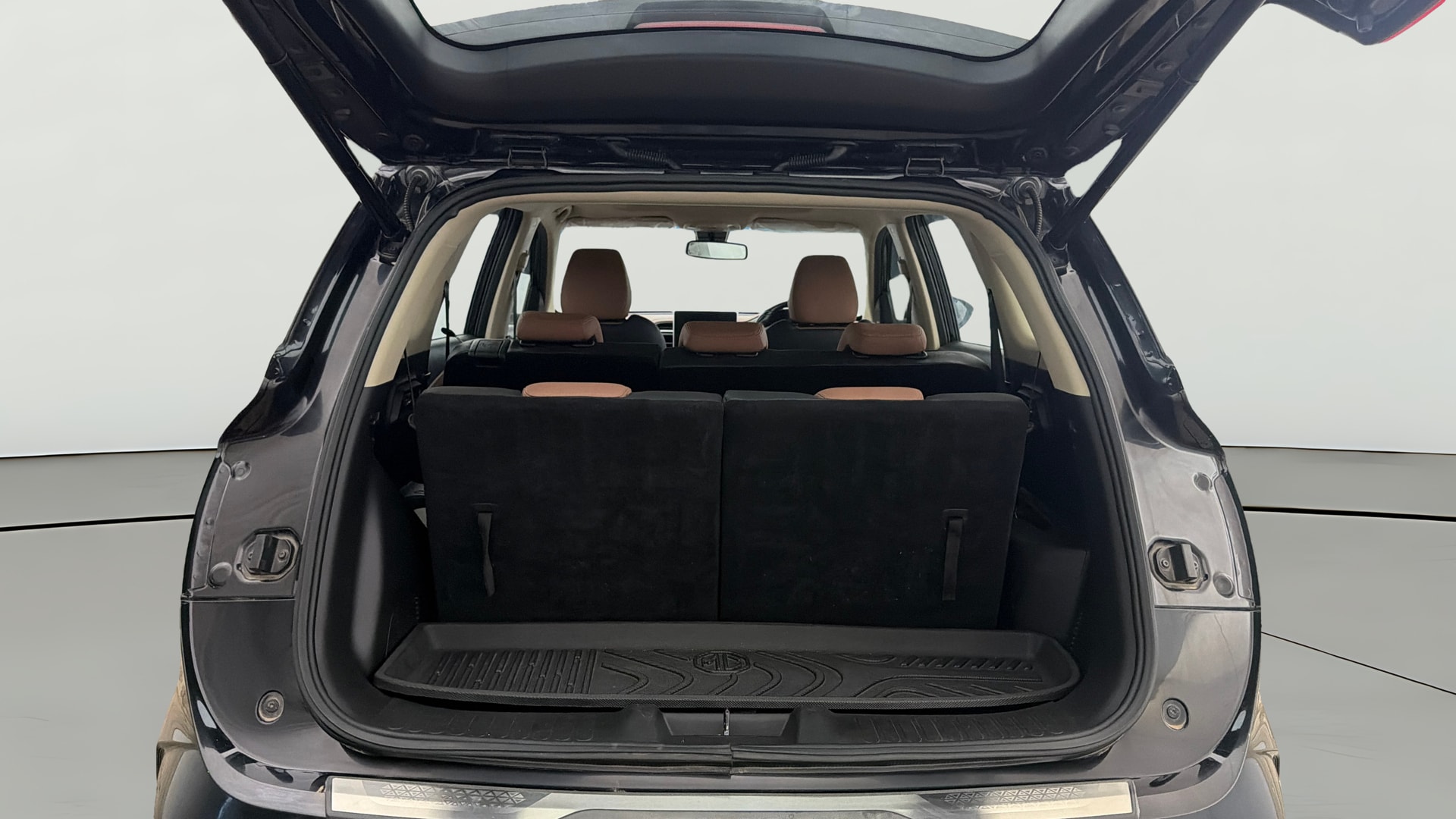 View 2023 MG Hector Plus Sharp Pro 7 Seater Diesel Image 42 Used 2023 MG Hector Plus Sharp Pro 7 Seater Diesel Image 42