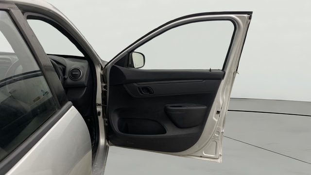 View Renault Kwid Image 43 Used Renault Kwid Image 43