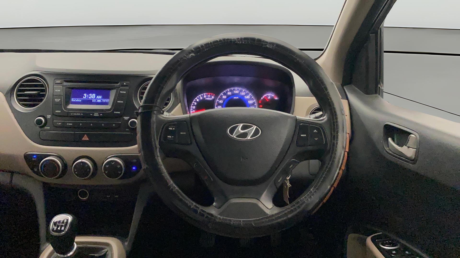 View 2015 Hyundai Grand i10 Sportz 1.2 Kappa Image 20 Used 2015 Hyundai Grand i10 Sportz 1.2 Kappa Image 20