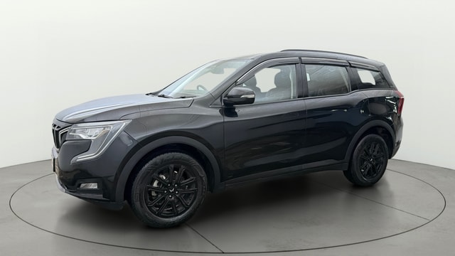 View Mahindra XUV700 Image 38 Used Mahindra XUV700 Image 38