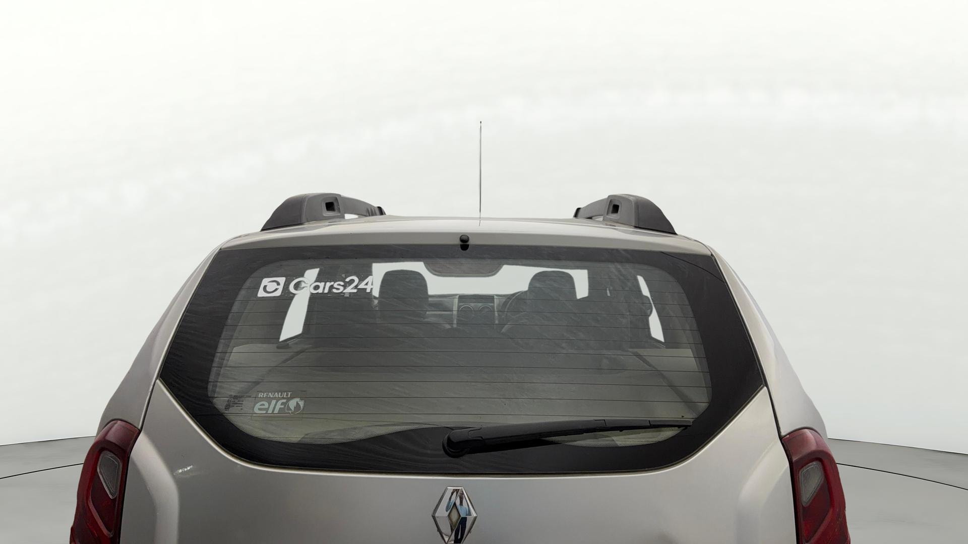 View 2020 Renault Duster Petrol RXS BS IV Image 3 Used 2020 Renault Duster Petrol RXS BS IV Image 3