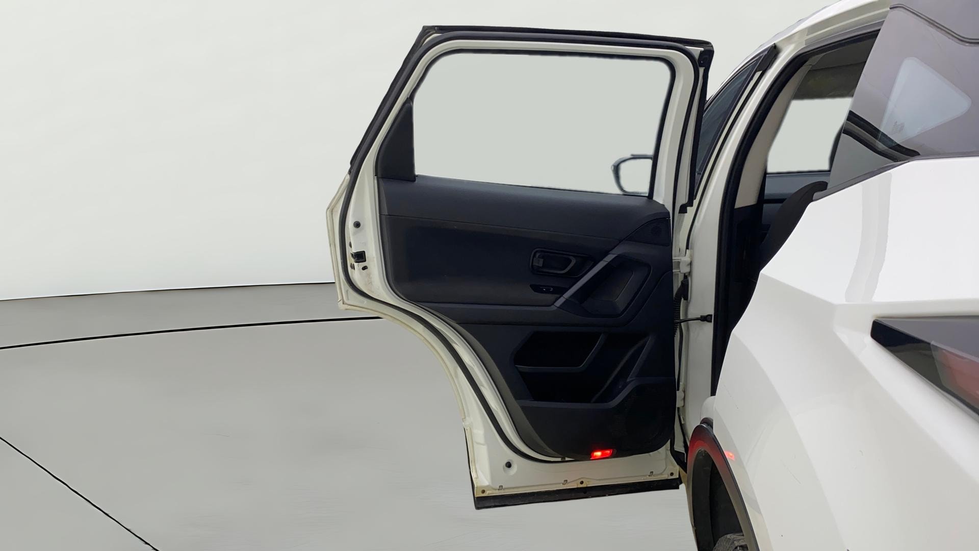 View 2023 Tata Harrier XE Image 22 Used 2023 Tata Harrier XE Image 22