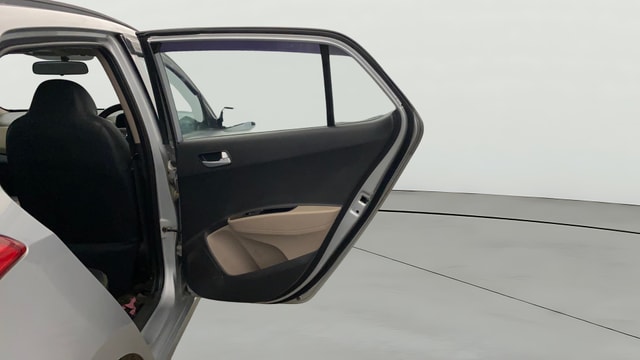 View Hyundai Grand i10 Image 6 Used Hyundai Grand i10 Image 6