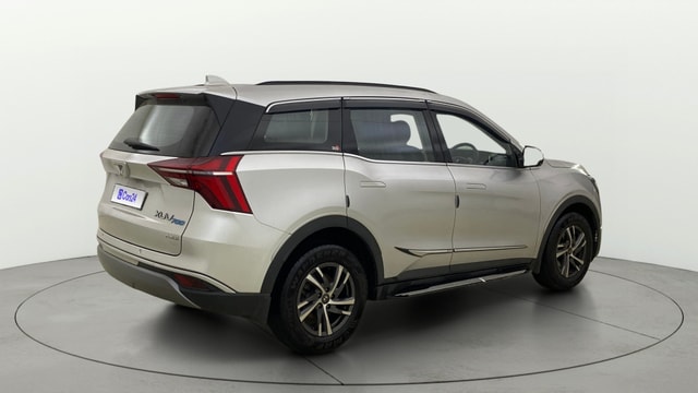 View Mahindra XUV700 Image 43 Used Mahindra XUV700 Image 43