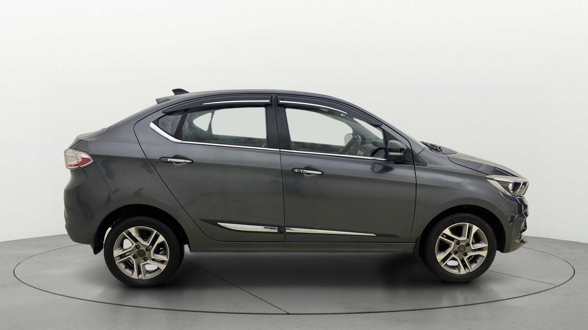 View 2023 Tata Tigor XE Diesel Image 8 Used 2023 Tata Tigor XE Diesel Image 8