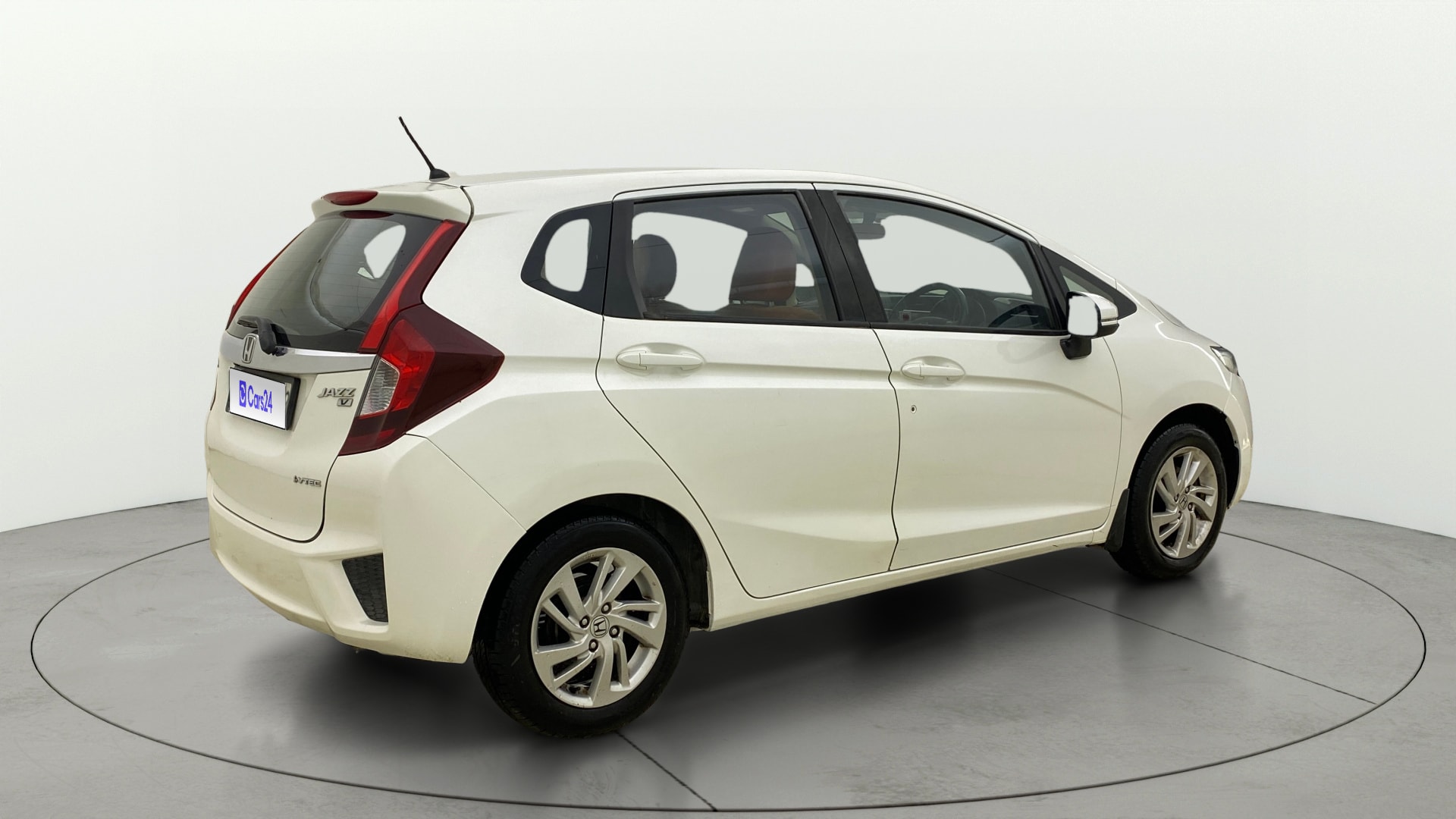 View 2018 Honda Jazz E MT Diesel Image 42 Used 2018 Honda Jazz E MT Diesel Image 42