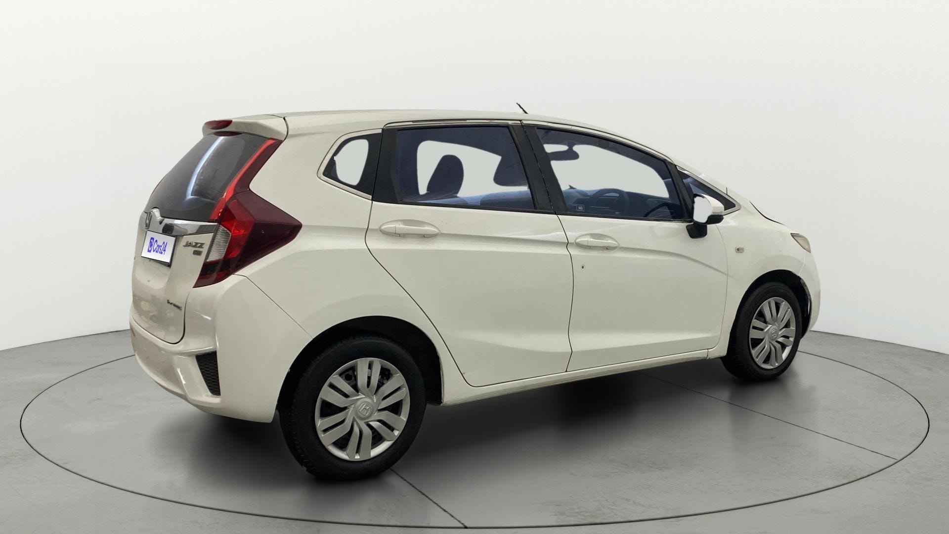 View 2015 Honda Jazz E MT Diesel Image 41 Used 2015 Honda Jazz E MT Diesel Image 41