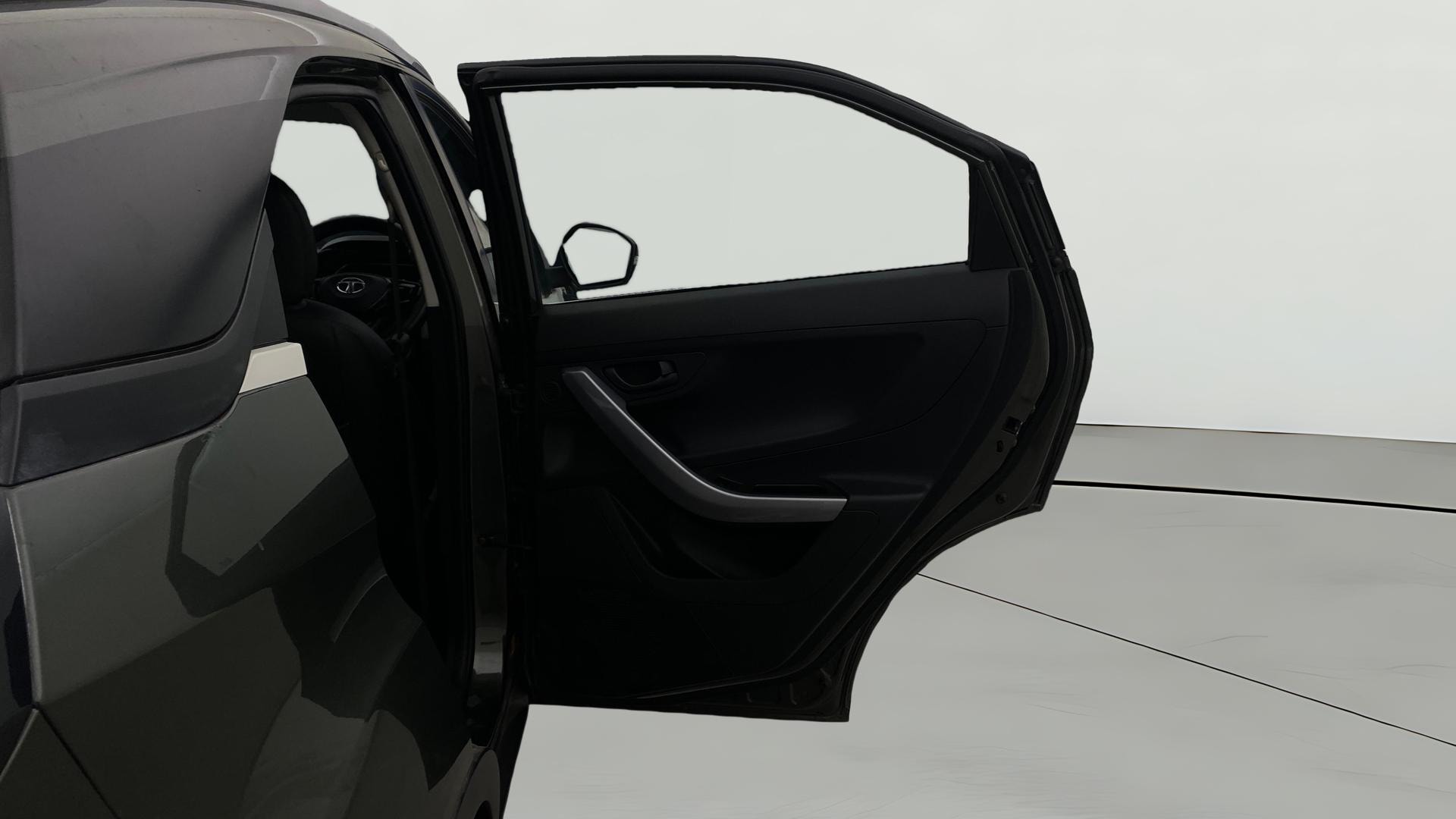 View 2023 Tata Nexon Revotron XE Image 7 Used 2023 Tata Nexon Revotron XE Image 7