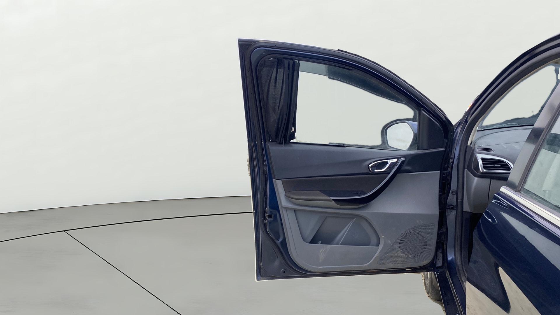 View 2019 Tata Tigor XE Diesel Image 31 Used 2019 Tata Tigor XE Diesel Image 31