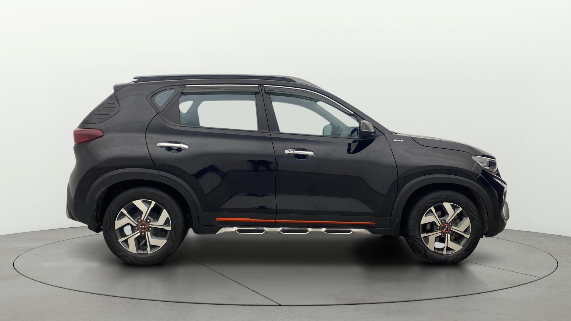 View 2023 Kia Sonet HTE Petrol Image 9 Used 2023 Kia Sonet HTE Petrol Image 9