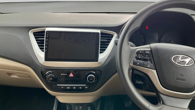 View Hyundai Verna Image 18 Used Hyundai Verna Image 18