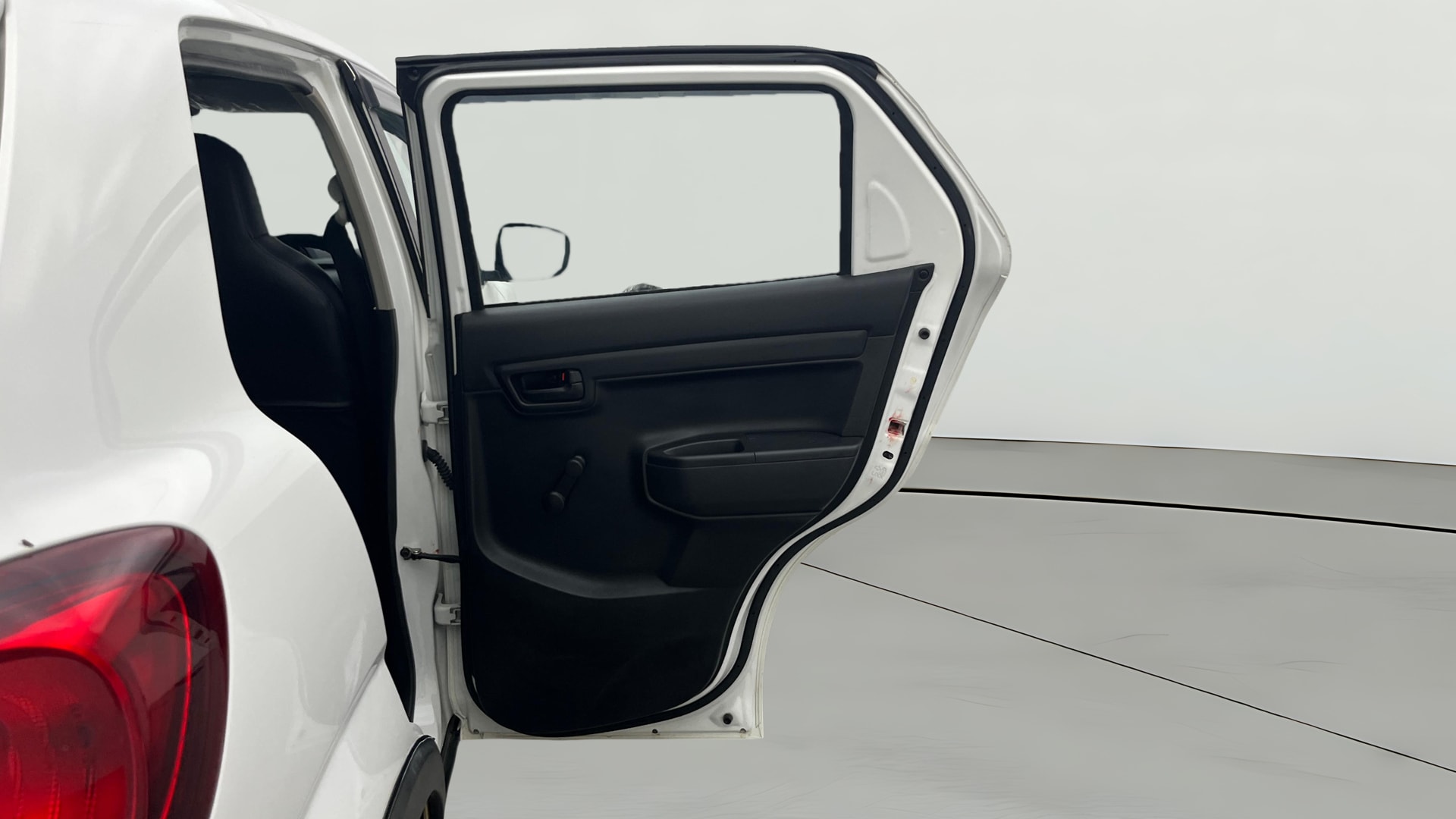 View 2020 Maruti Suzuki 1000 Base Variant Image 7 Used 2020 Maruti Suzuki 1000 Base Variant Image 7