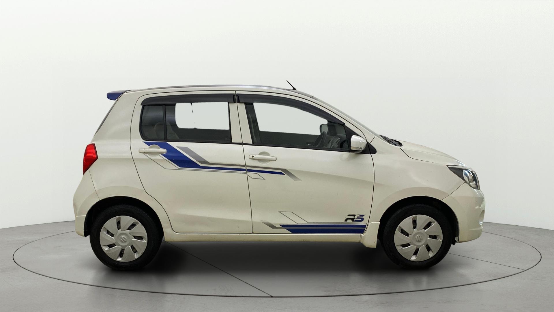 View 2017 Maruti Suzuki 1000 Base Variant Image 8 Used 2017 Maruti Suzuki 1000 Base Variant Image 8