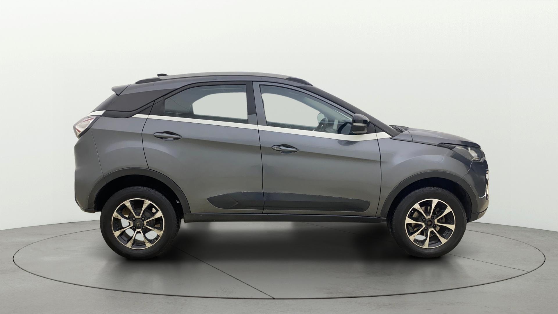 View 2020 Tata Nexon Revotron XE Image 9 Used 2020 Tata Nexon Revotron XE Image 9