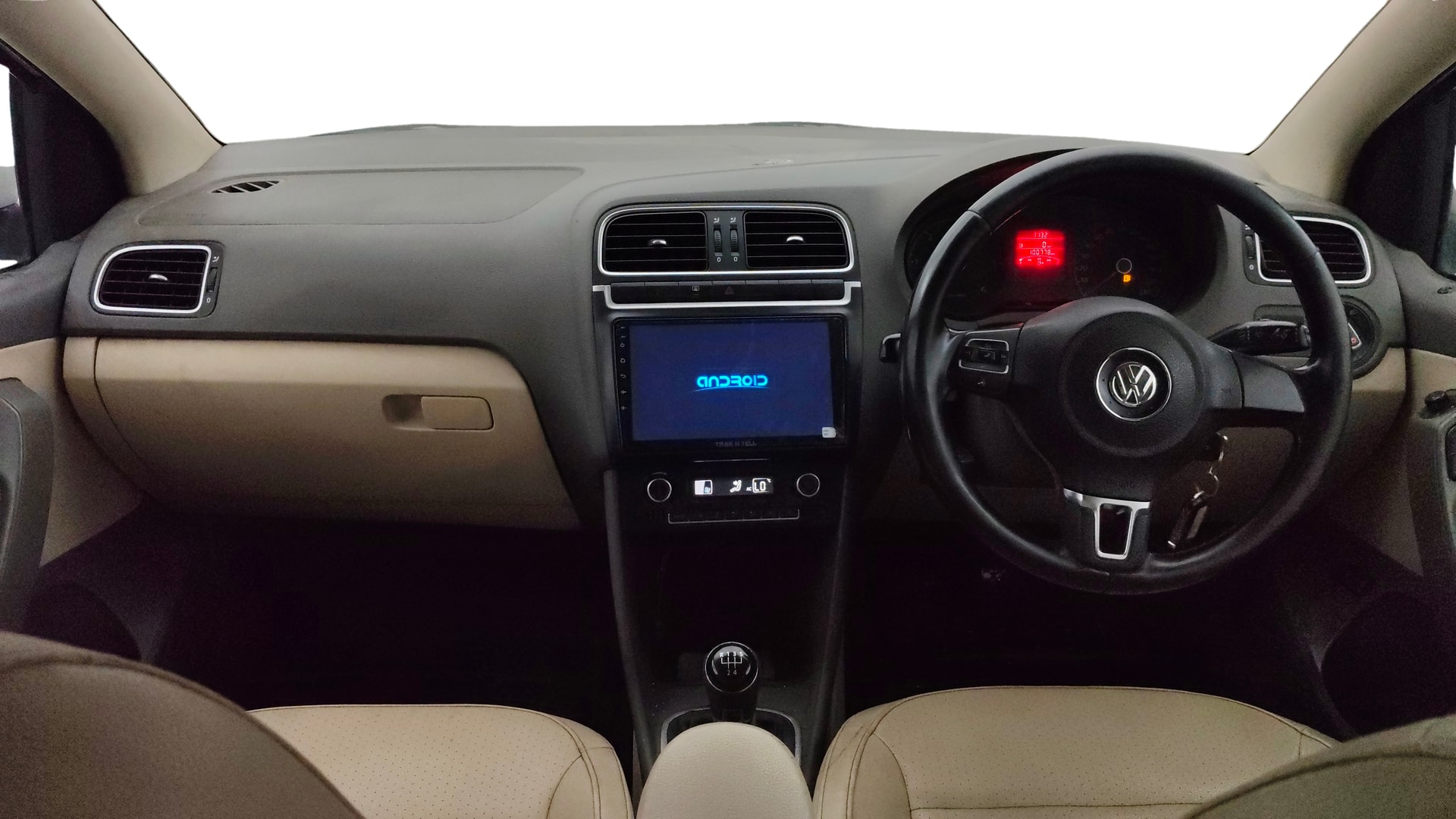View 2013 Volkswagen Vento 1.2 L TSI Comfortline Petrol AT Image 15 Used 2013 Volkswagen Vento 1.2 L TSI Comfortline Petrol AT Image 15