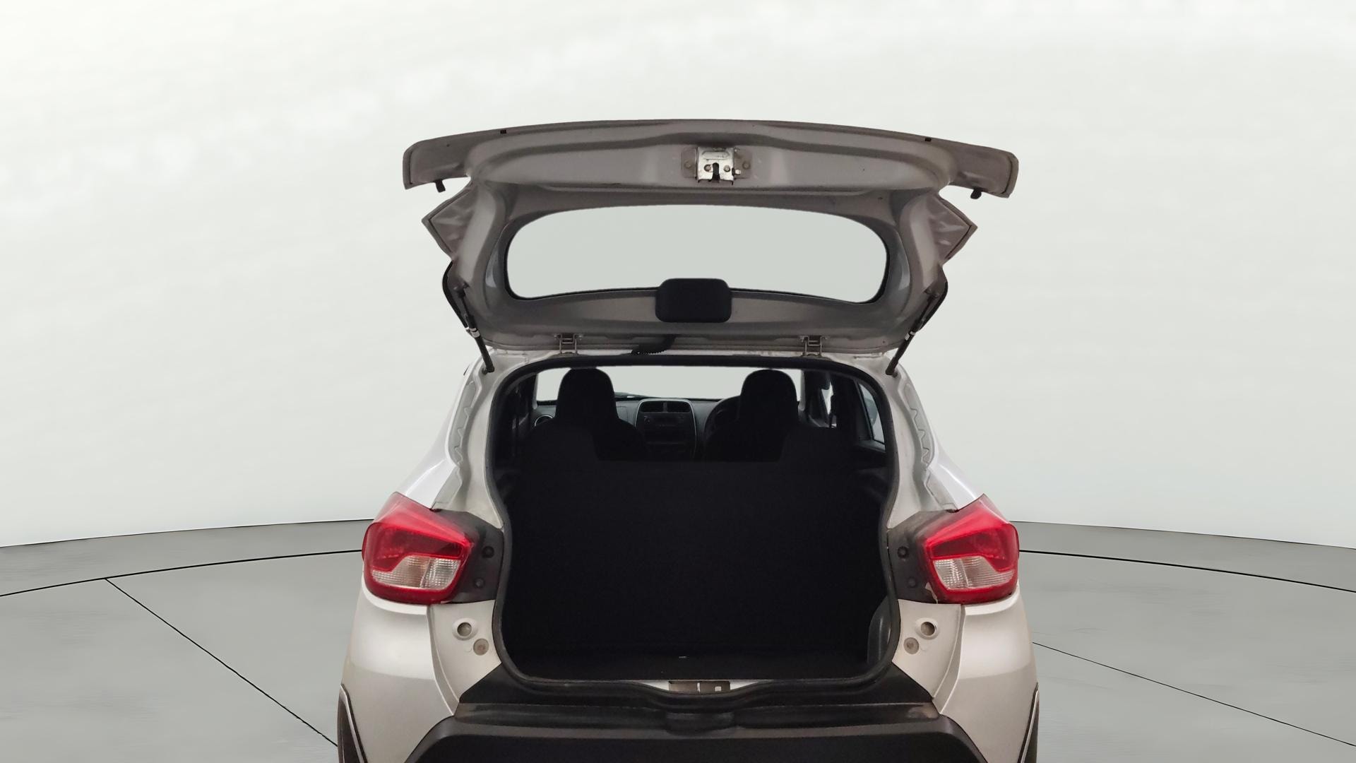View 2016 Renault Kwid RXL Image 16 Used 2016 Renault Kwid RXL Image 16