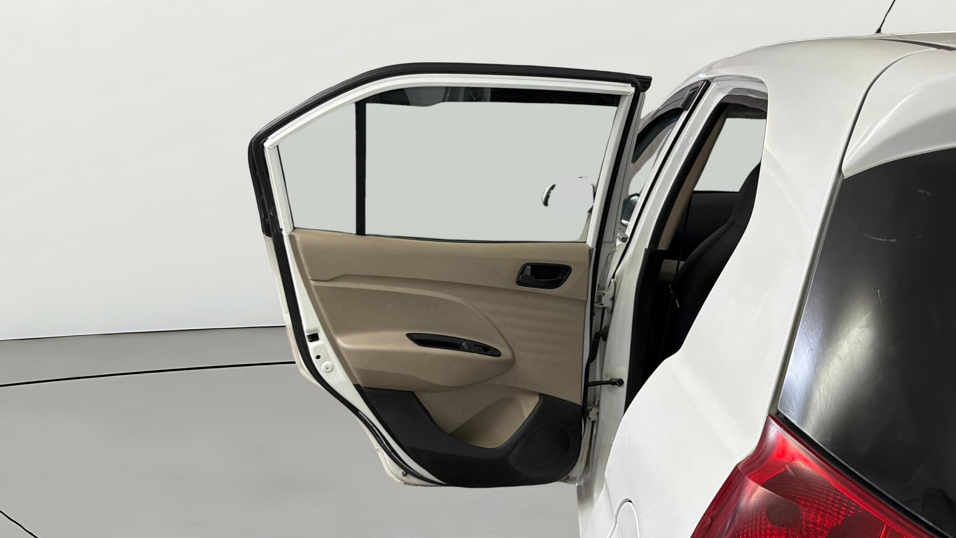 View 2021 Hyundai New Santro D-Lite Petrol Image 22 Used 2021 Hyundai New Santro D-Lite Petrol Image 22