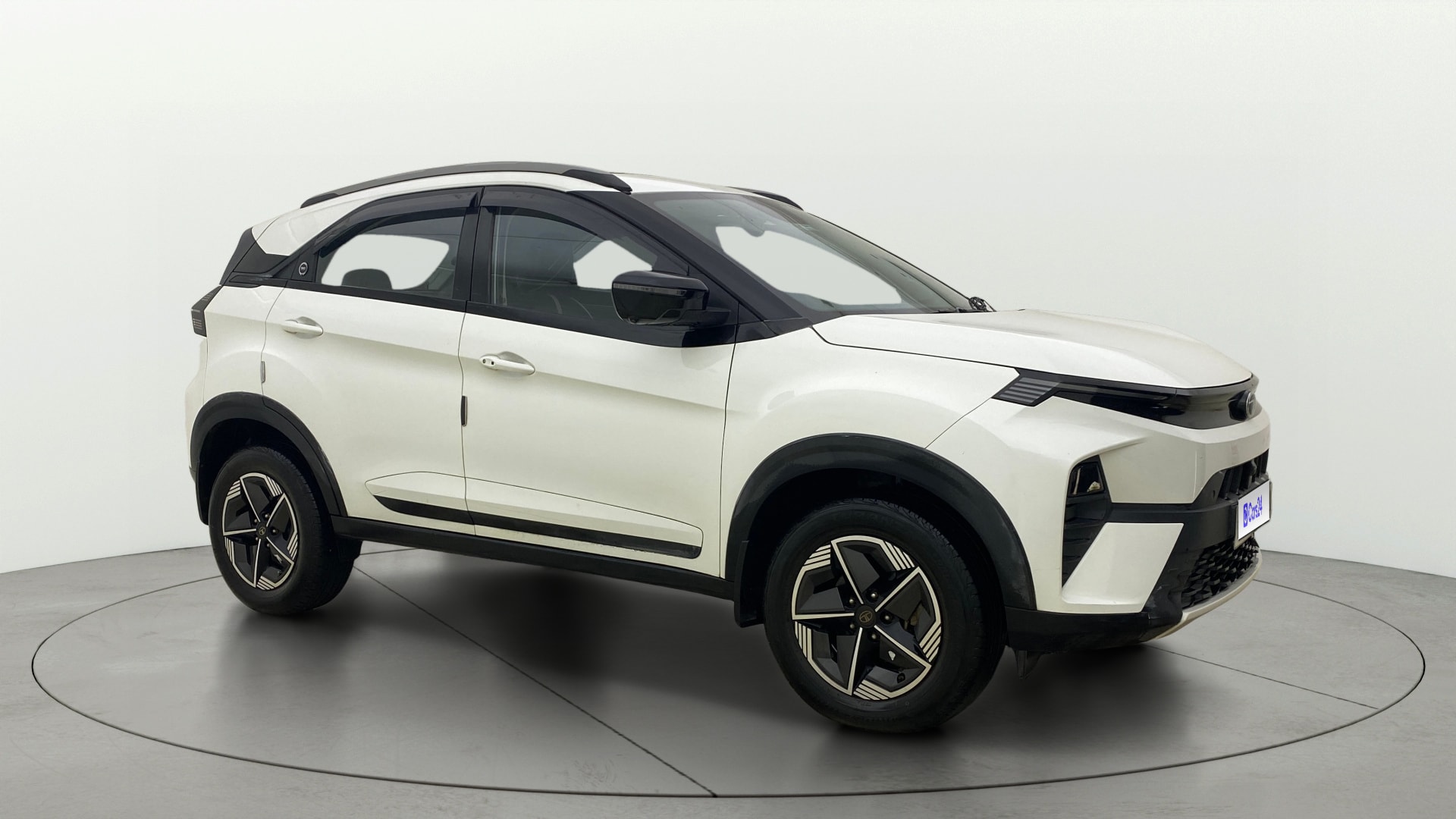 View 2024 Tata Nexon Revotron XE Image 22 Used 2024 Tata Nexon Revotron XE Image 22