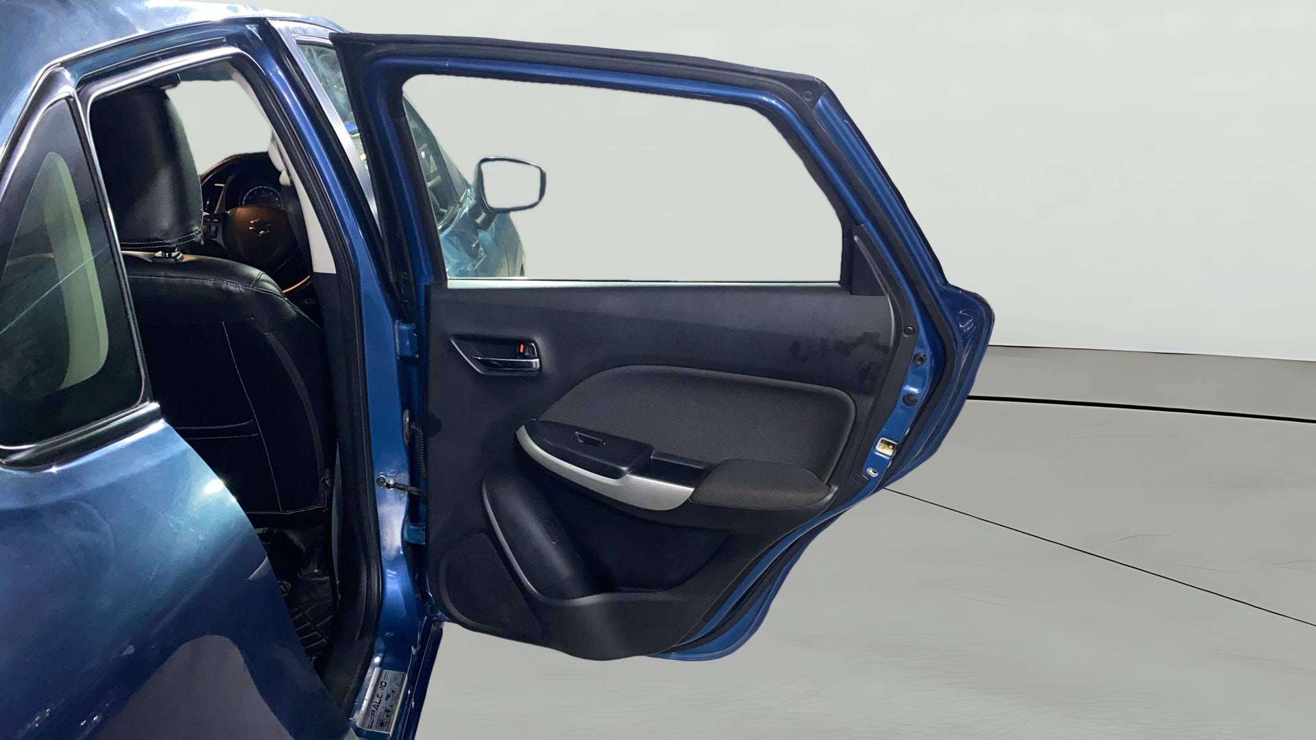 View 2018 Maruti Suzuki 1000 Base Variant Image 7 Used 2018 Maruti Suzuki 1000 Base Variant Image 7
