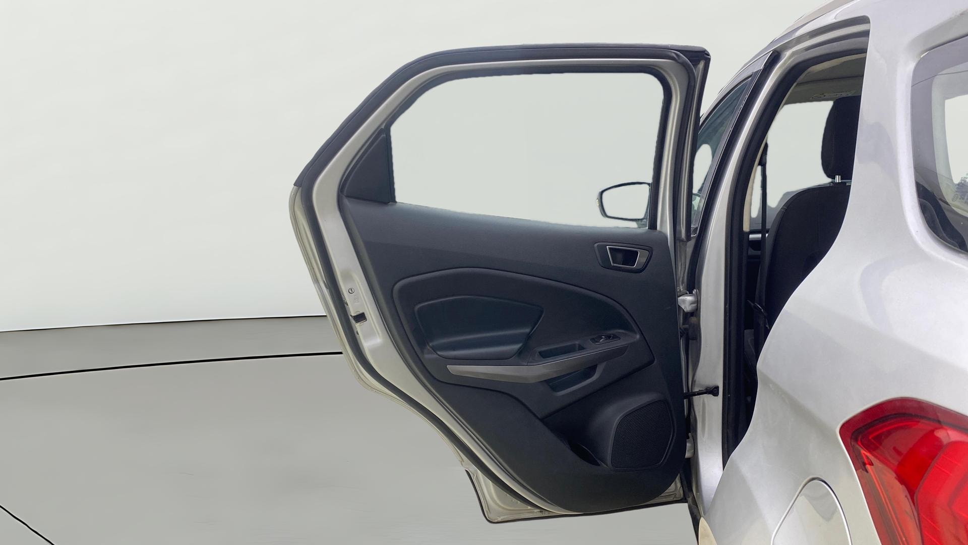 View 2019 Ford EcoSport 1.5 TDCi Diesel Ambiente BS IV Image 23 Used 2019 Ford EcoSport 1.5 TDCi Diesel Ambiente BS IV Image 23