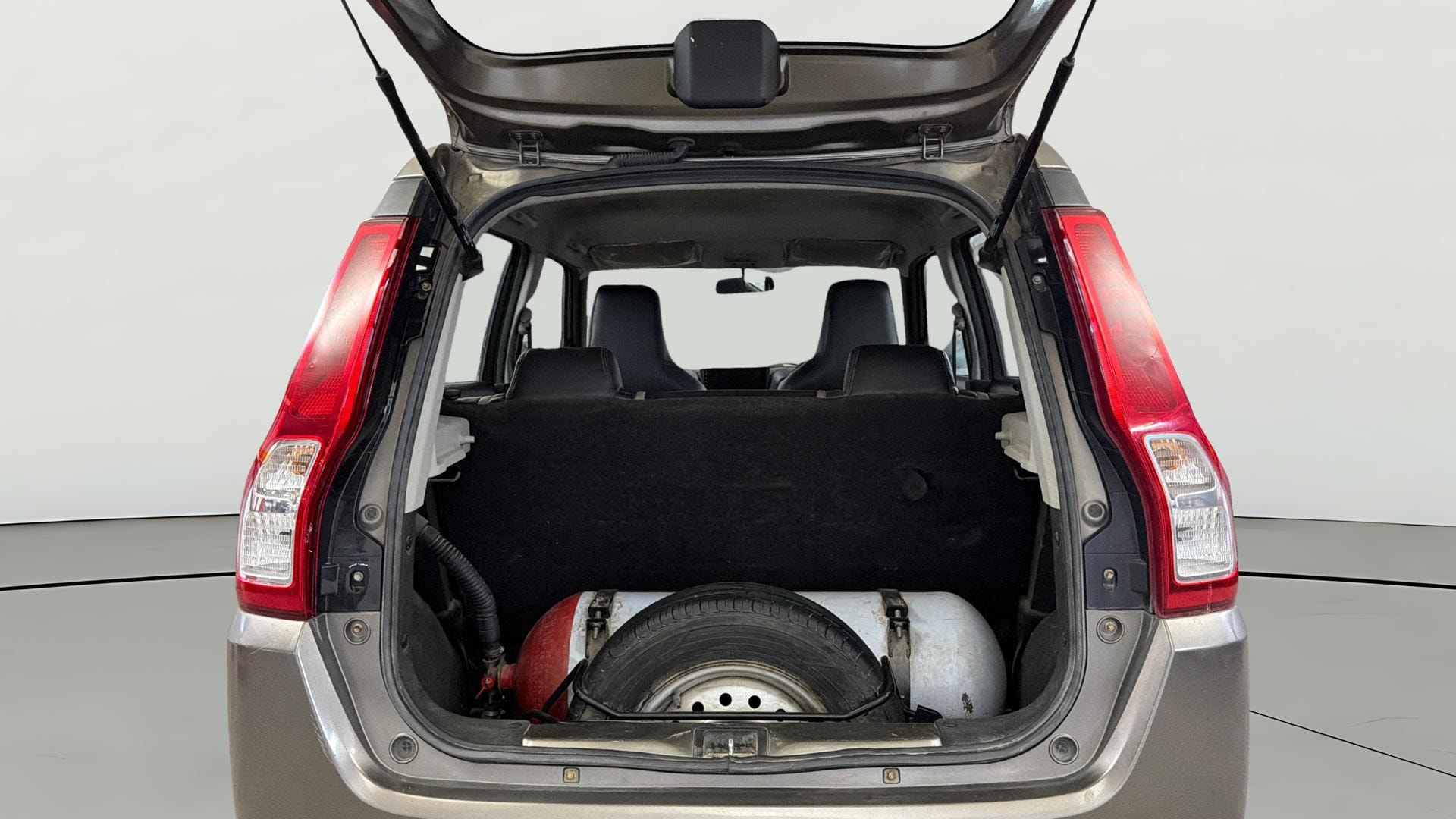 View 2020 Maruti Suzuki 1000 Base Variant Image 36 Used 2020 Maruti Suzuki 1000 Base Variant Image 36