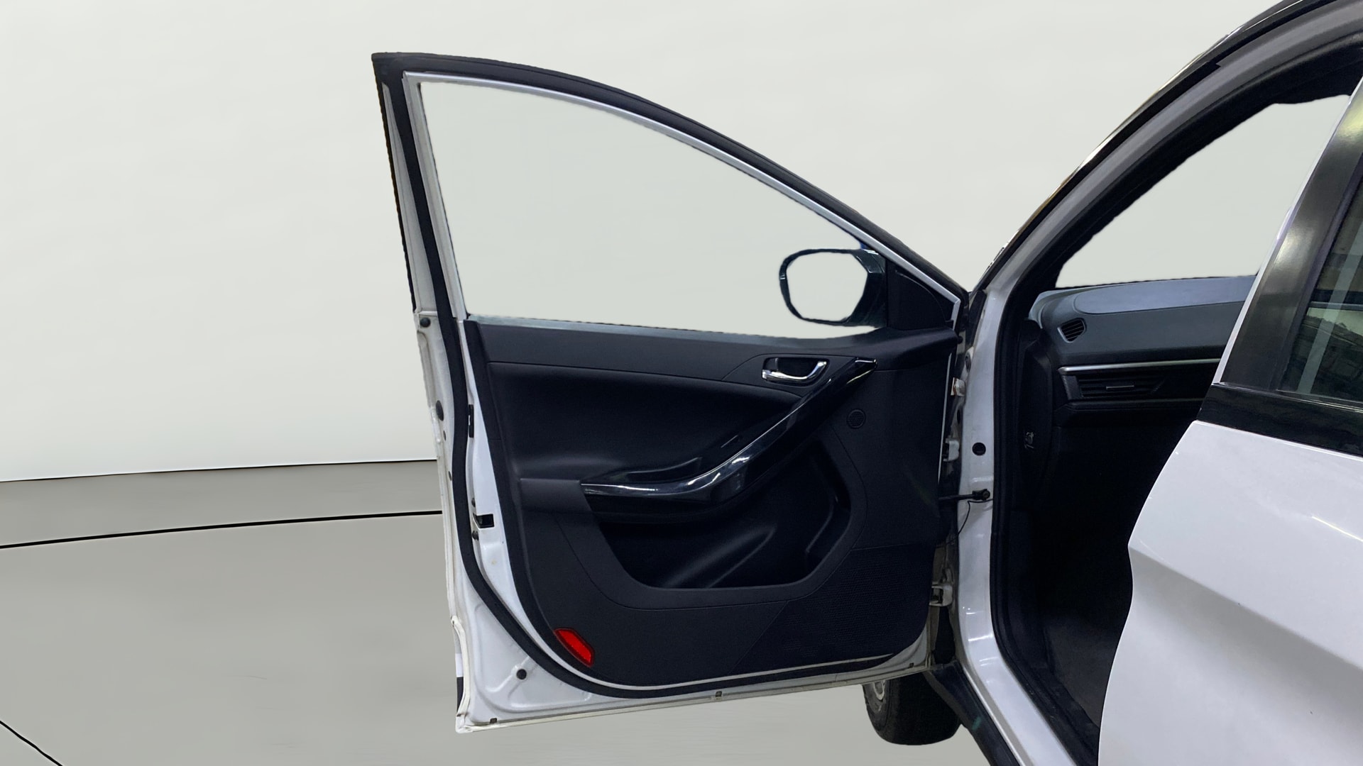 View 2023 Tata Nexon Revotron XE Image 39 Used 2023 Tata Nexon Revotron XE Image 39