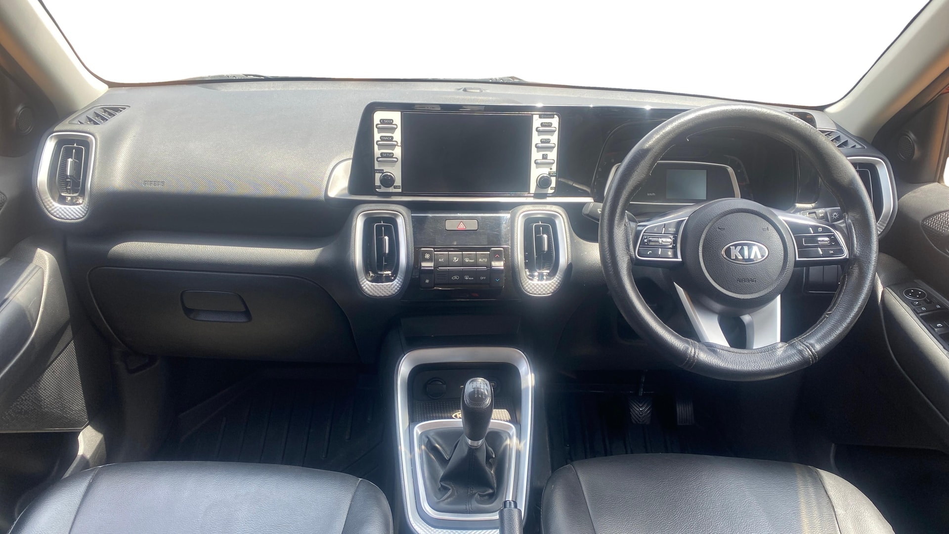 View 2021 Kia Sonet HTK Plus iMT Petrol Image 15 Used 2021 Kia Sonet HTK Plus iMT Petrol Image 15