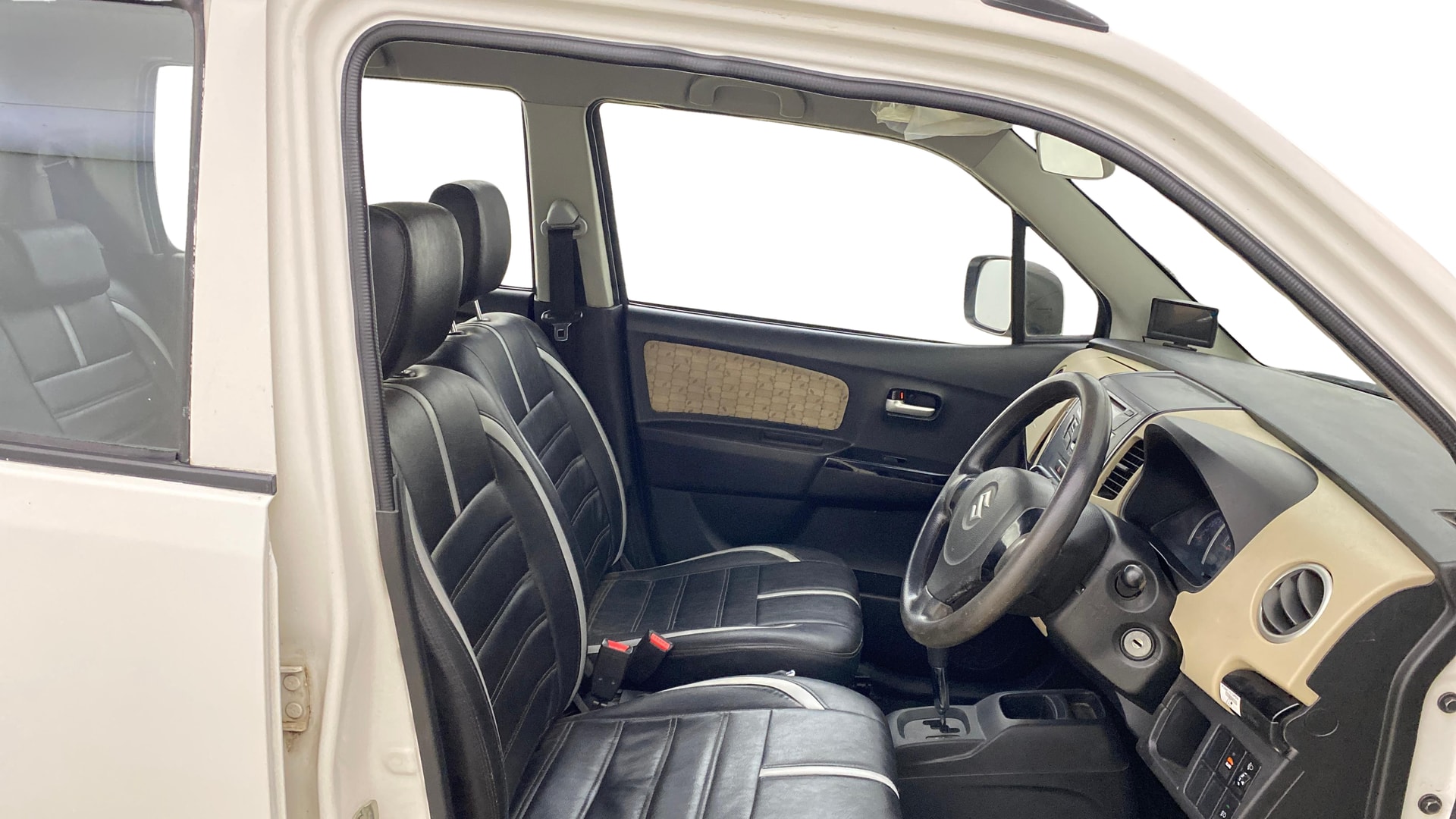 View 2018 Maruti Suzuki 1000 Base Variant Image 26 Used 2018 Maruti Suzuki 1000 Base Variant Image 26