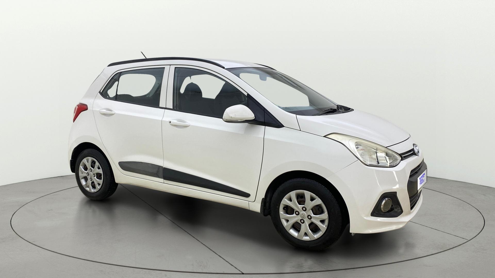 View 2015 Hyundai Grand i10 Sportz 1.2 Kappa Image 21 Used 2015 Hyundai Grand i10 Sportz 1.2 Kappa Image 21