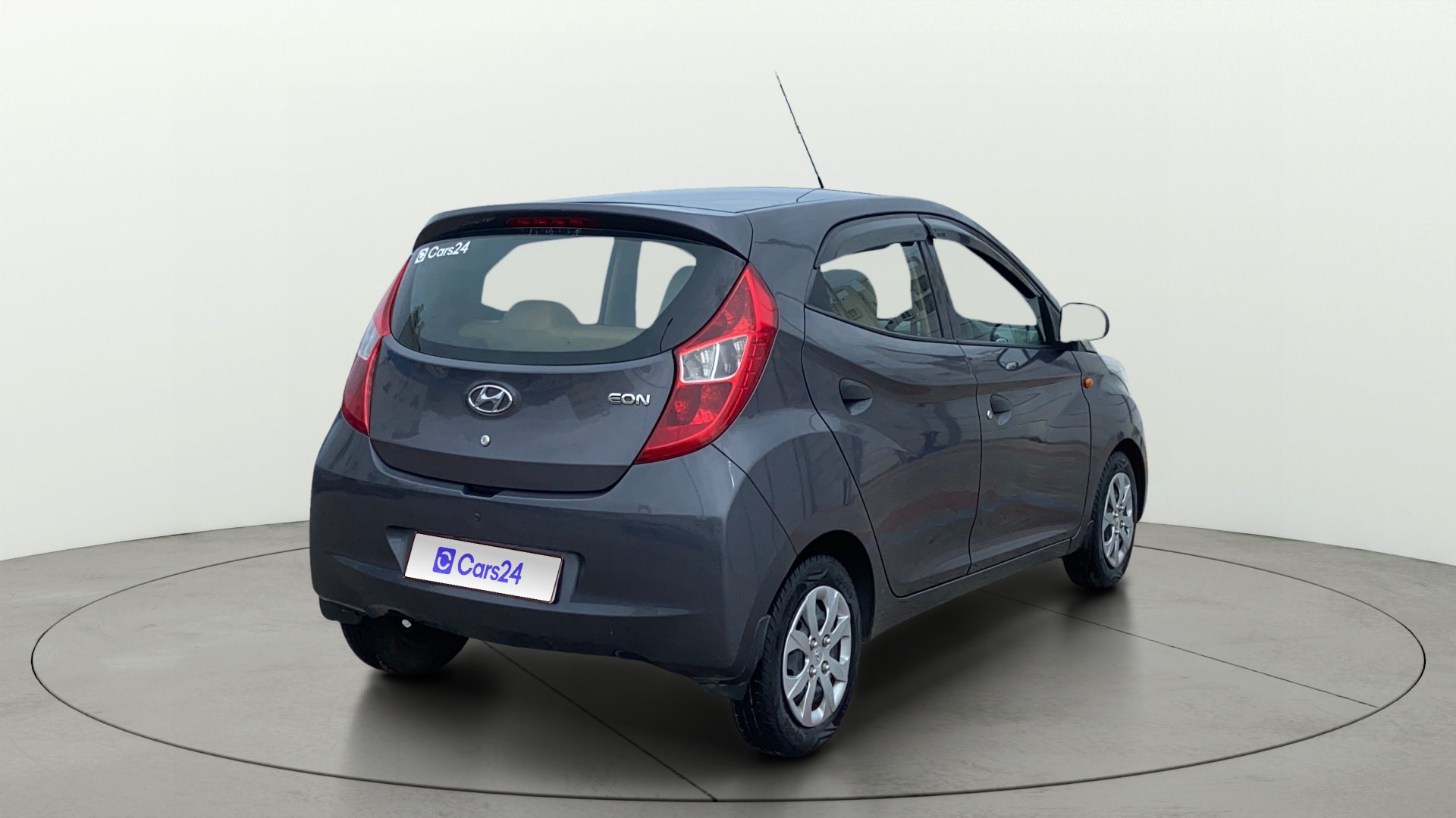 View 2018 Hyundai EON Magna Plus Image 43 Used 2018 Hyundai EON Magna Plus Image 43