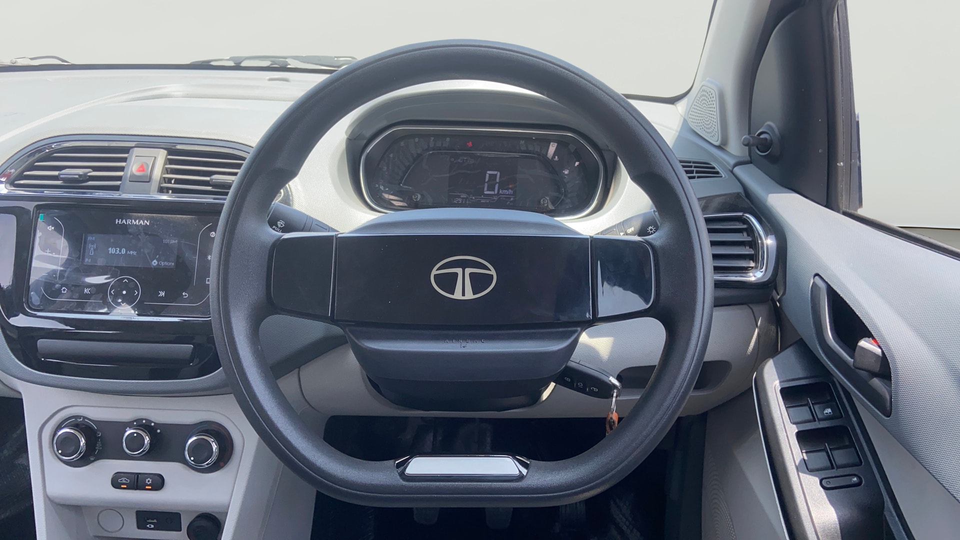 Used 2025 Tata Tiago Used 2025 Tata Tiago