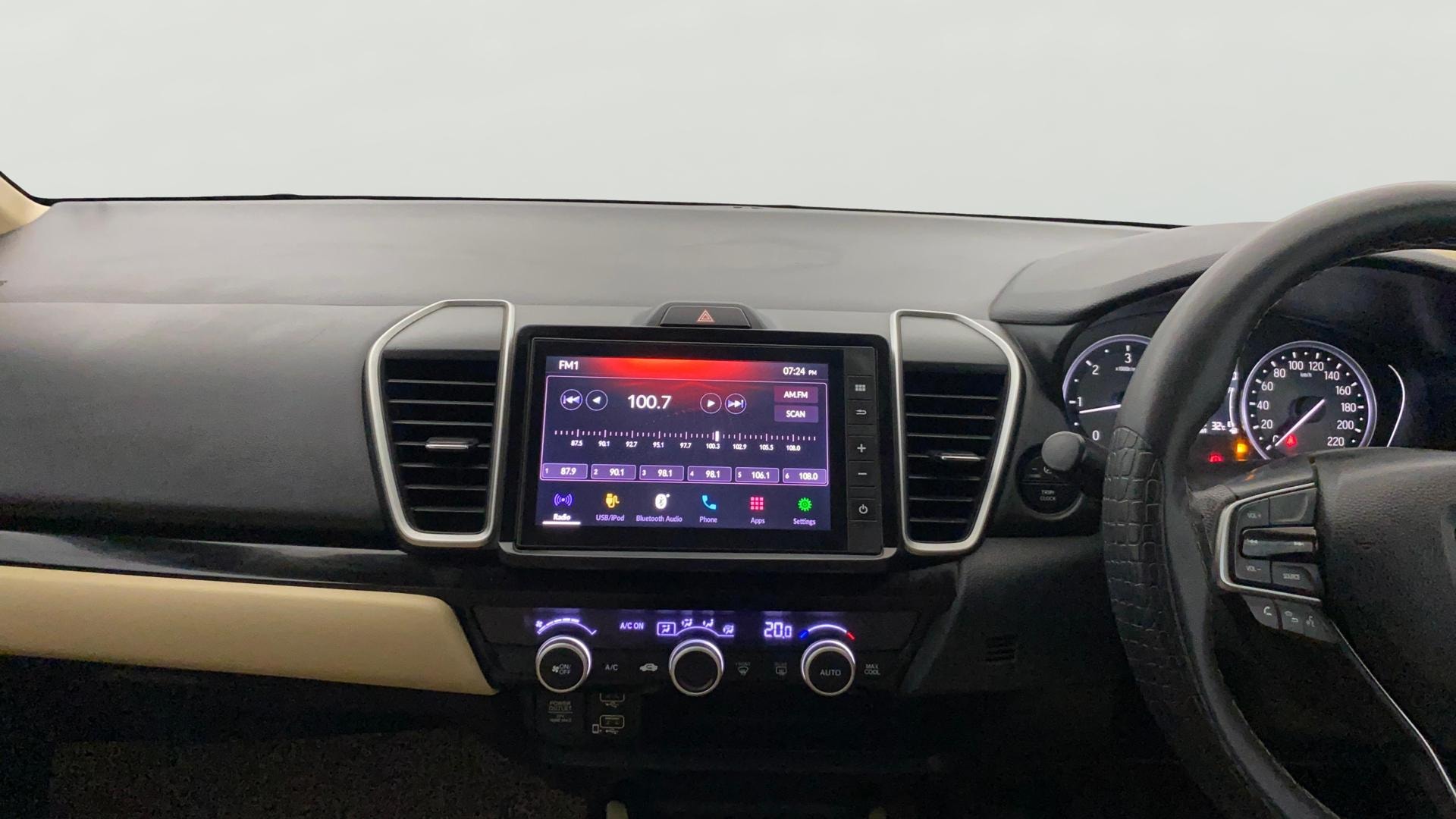 View 2022 Honda City ZX MT Diesel Anniversary Edition Image 18 Used 2022 Honda City ZX MT Diesel Anniversary Edition Image 18