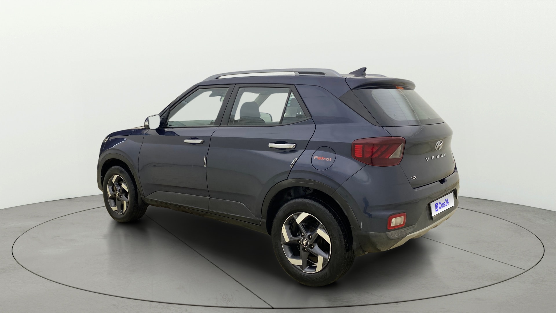 View 2021 Hyundai Venue SX Plus 1.0 Petrol AT Image 2 Used 2021 Hyundai Venue SX Plus 1.0 Petrol AT Image 2