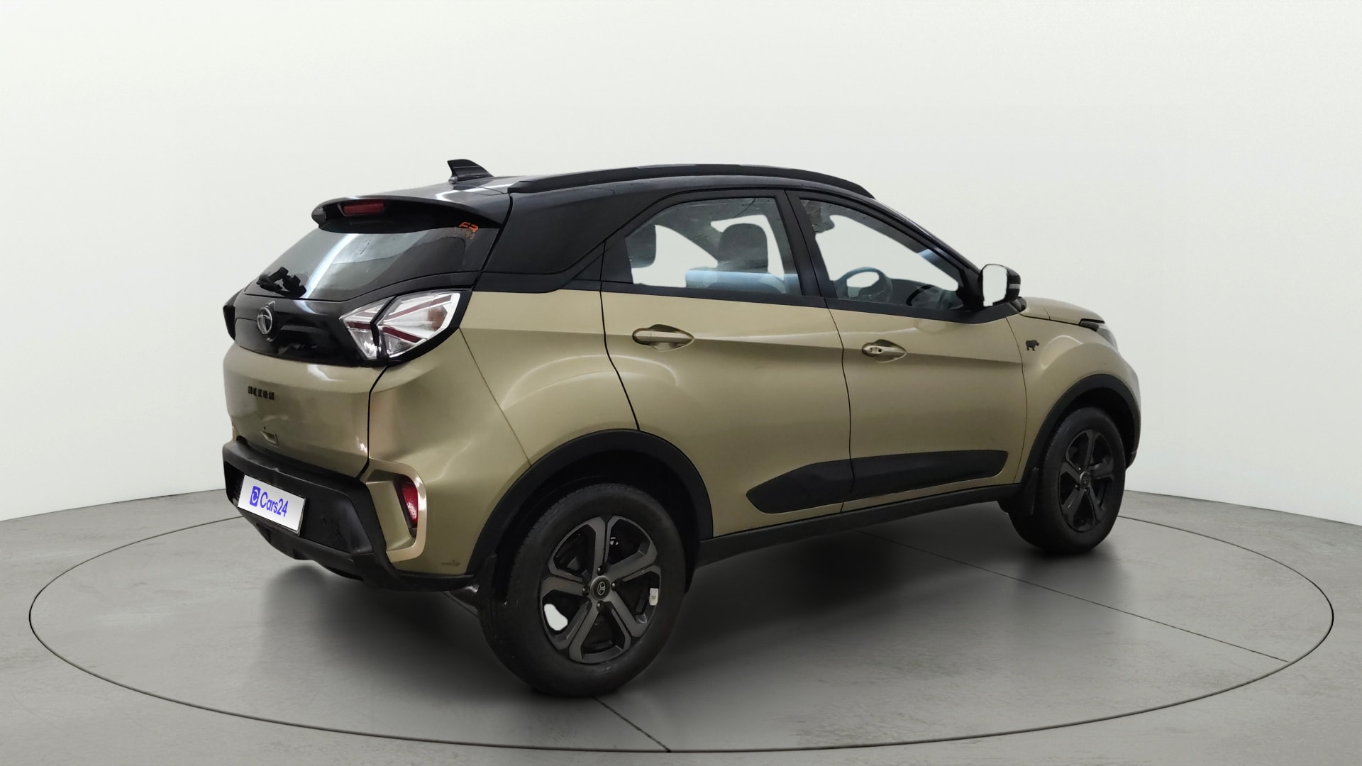 View 2022 Tata Nexon Revotorq Kaziranga XZA Plus AMT Image 47 Used 2022 Tata Nexon Revotorq Kaziranga XZA Plus AMT Image 47