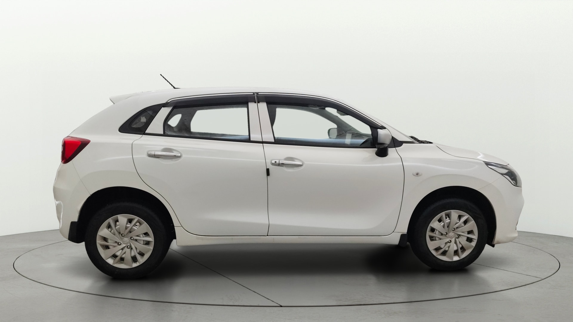 View 2025 Maruti Suzuki 1000 Base Variant Image 8 Used 2025 Maruti Suzuki 1000 Base Variant Image 8