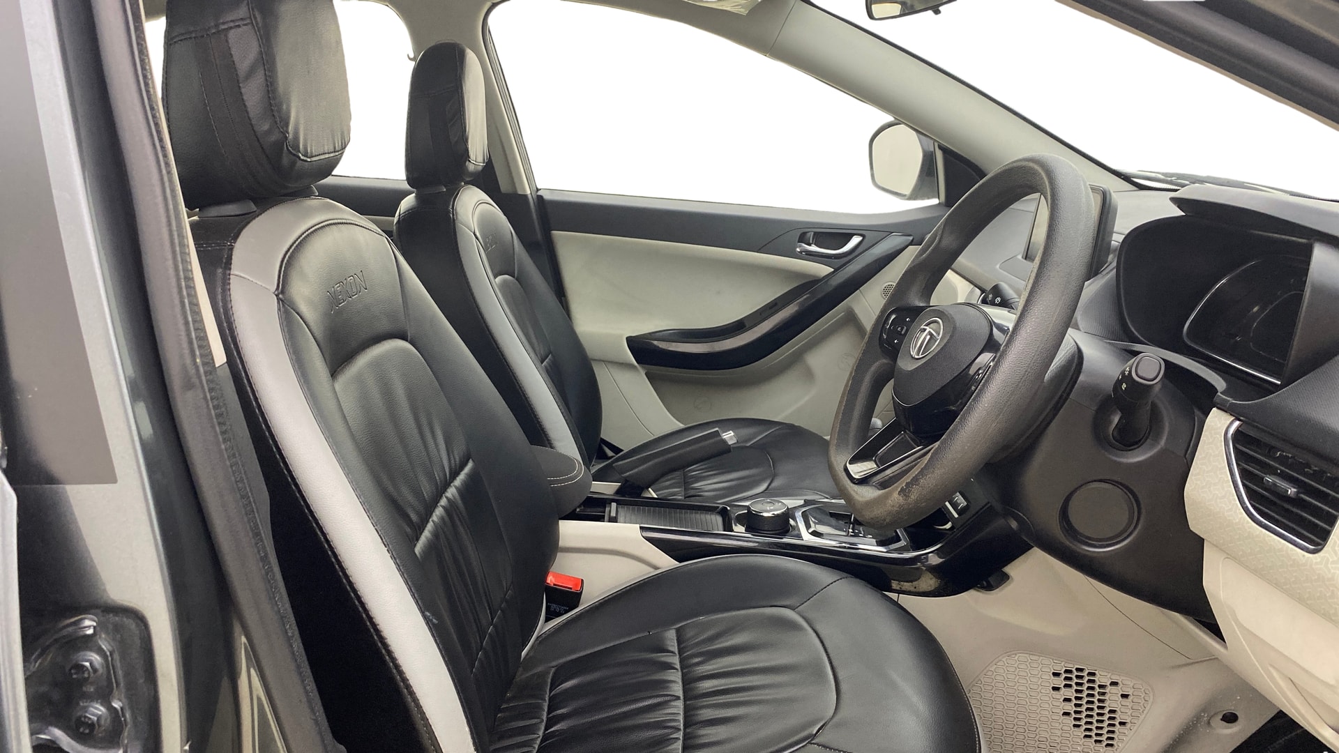 View 2022 Tata Nexon Revotron XE Image 26 Used 2022 Tata Nexon Revotron XE Image 26