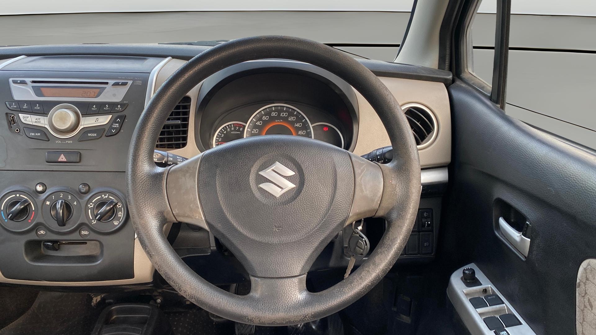 View 2013 Maruti Suzuki 1000 Base Variant Image 21 Used 2013 Maruti Suzuki 1000 Base Variant Image 21