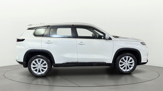 View Toyota Urban Cruiser Hyryder Image 9 Used Toyota Urban Cruiser Hyryder Image 9