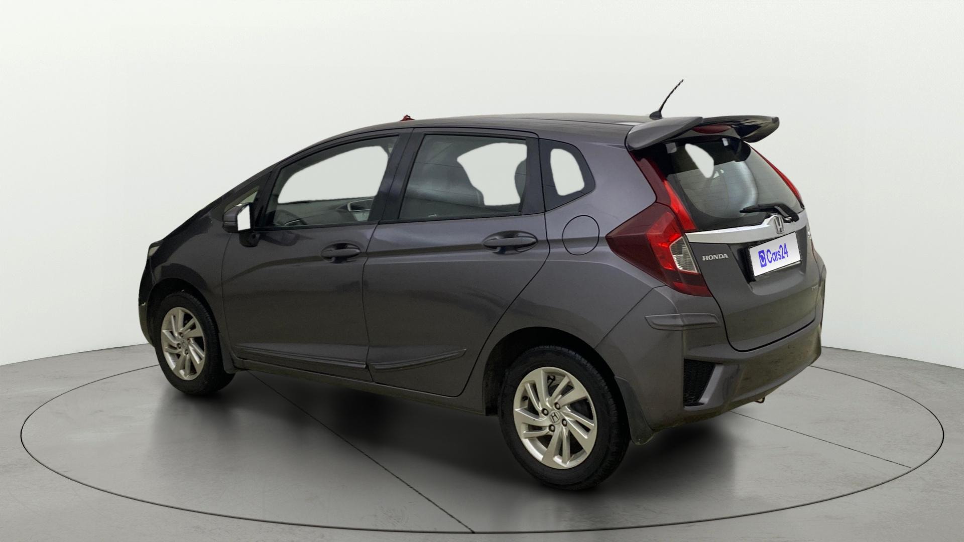 View 2017 Honda Jazz E MT Diesel Image 2 Used 2017 Honda Jazz E MT Diesel Image 2