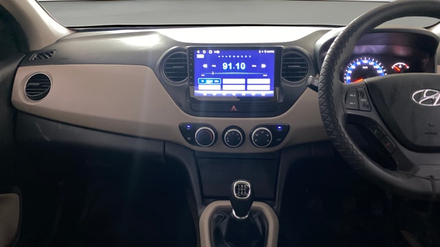 View Hyundai Xcent Image 17 Used Hyundai Xcent Image 17