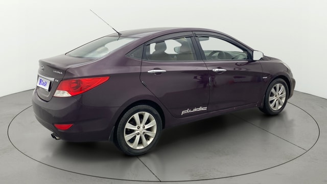 View Hyundai Fluidic Verna Image 44 Used Hyundai Fluidic Verna Image 44