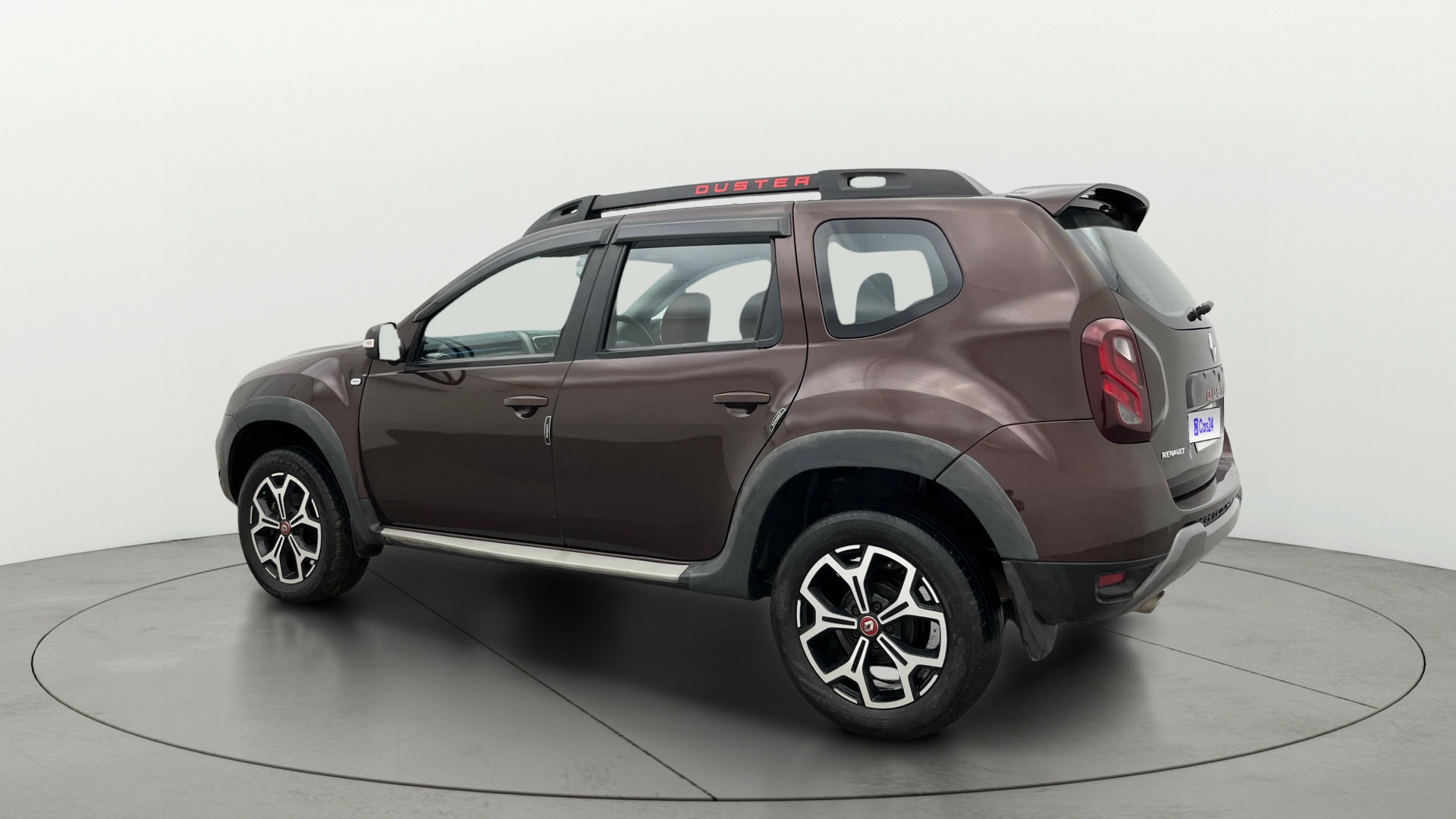 View 2021 Renault Duster 1.3L Turbo Petrol RXZ Image 2 Used 2021 Renault Duster 1.3L Turbo Petrol RXZ Image 2
