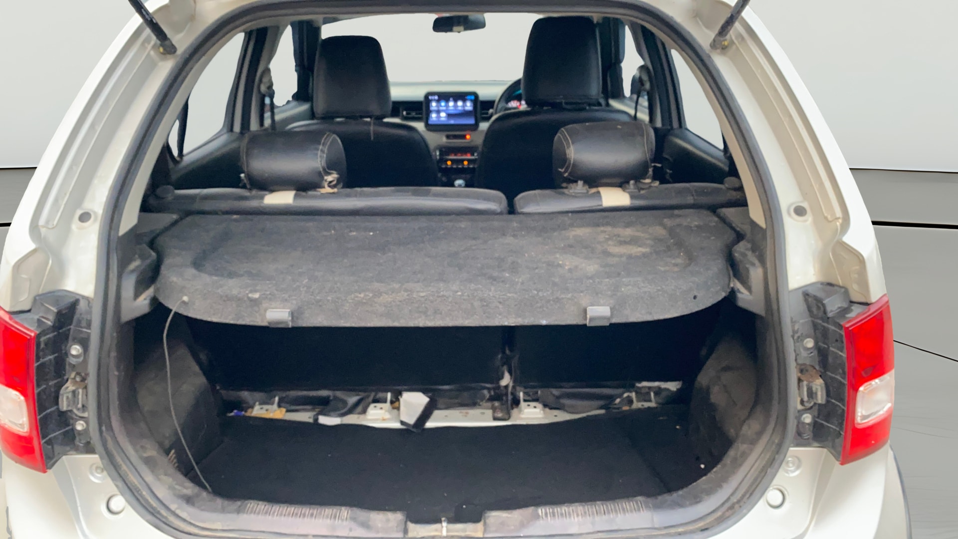 View 2018 Maruti Suzuki 1000 Base Variant Image 38 Used 2018 Maruti Suzuki 1000 Base Variant Image 38