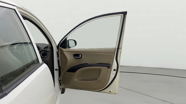 View Hyundai i10 Image 43 Used Hyundai i10 Image 43