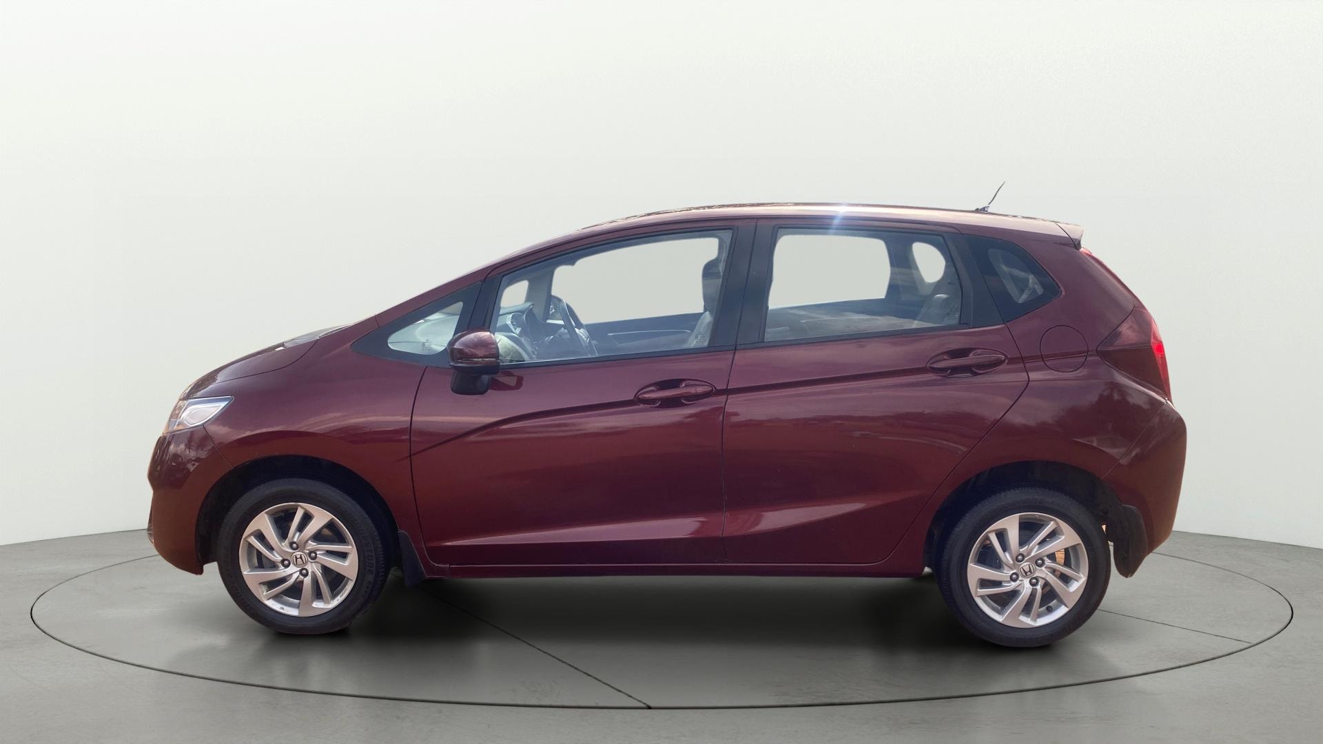 View 2017 Honda Jazz E MT Diesel Image 5 Used 2017 Honda Jazz E MT Diesel Image 5