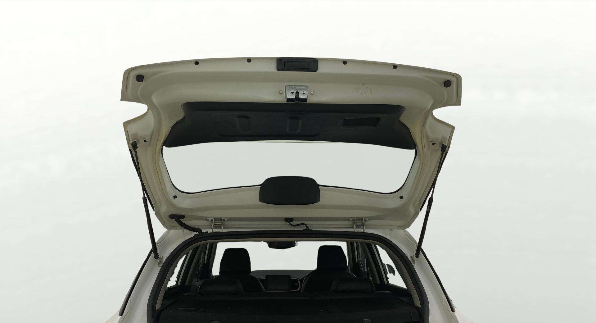 View 2020 Hyundai Venue SX (O) 1.0 iMT Petrol Image 32 Used 2020 Hyundai Venue SX (O) 1.0 iMT Petrol Image 32
