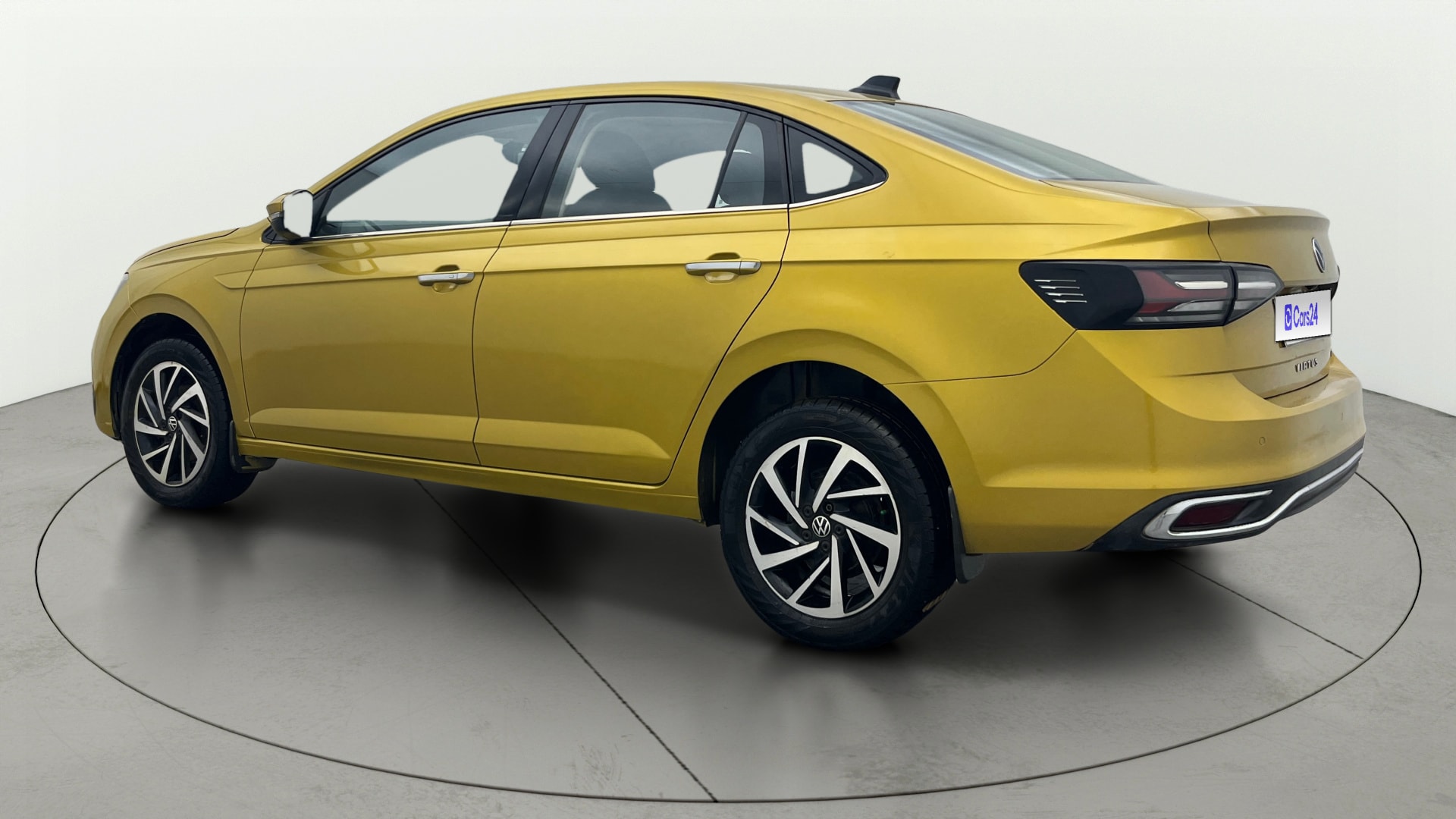 View 2022 Volkswagen Virtus Topline 1.0 TSI MT Image 2 Used 2022 Volkswagen Virtus Topline 1.0 TSI MT Image 2
